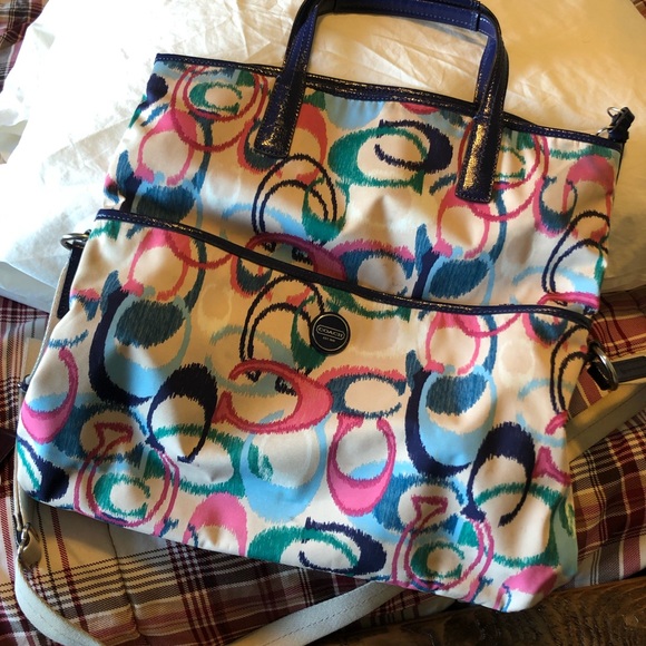 Coach! Fold over shoulder strap bag - Picture 7 of 7